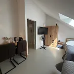 شقة Ruhige Mit Guter Bahnanbindung Und Kuechennutzung Rösrath