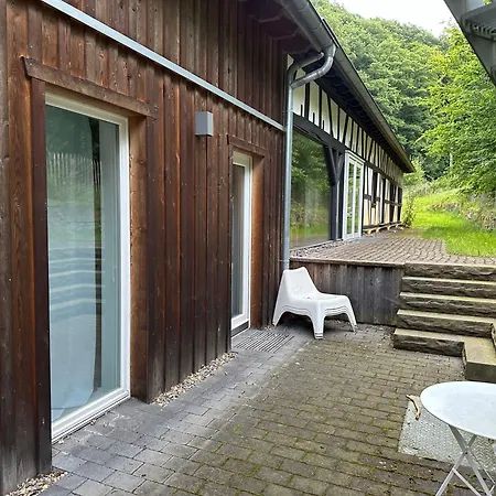 Ruhige Mit Guter Bahnanbindung Und Kuechennutzung Rösrath