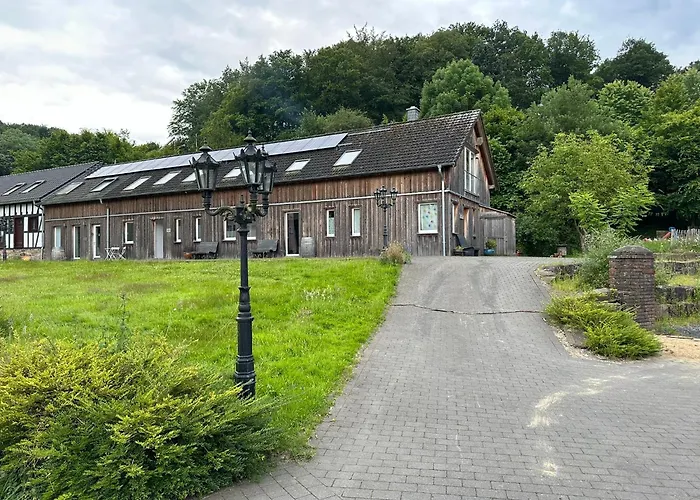 Ruhige Mit Guter Bahnanbindung Und Kuechennutzung 아파트