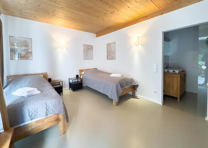 아파트 Ruhige Mit Guter Bahnanbindung Und Kuechennutzung